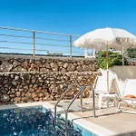 Nest Luxury דירה ניקיאנה