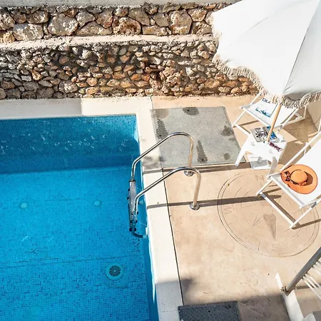 Nest Luxury Апартаменты Никиана
